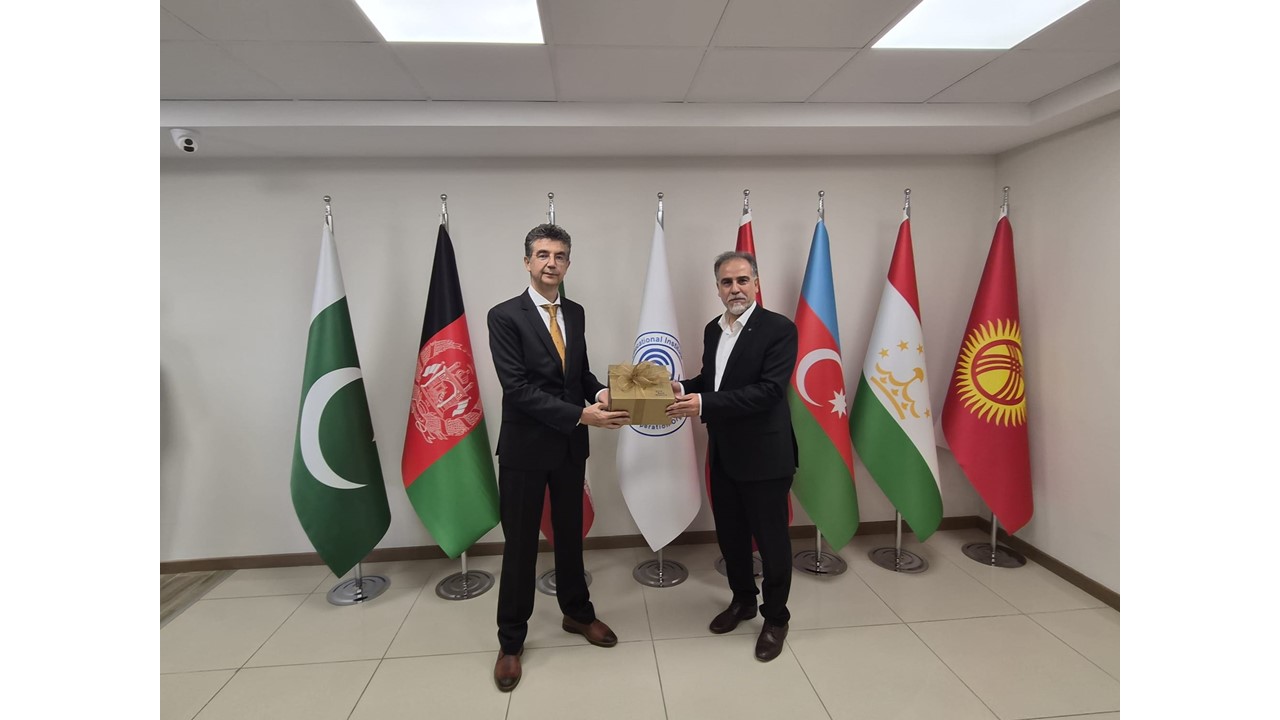 Iranian Deputy Education Minister Visits ECO Educational Institute to Advance Cooperation